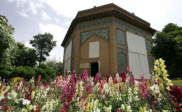 عمارت کلاه فرنگی شیراز